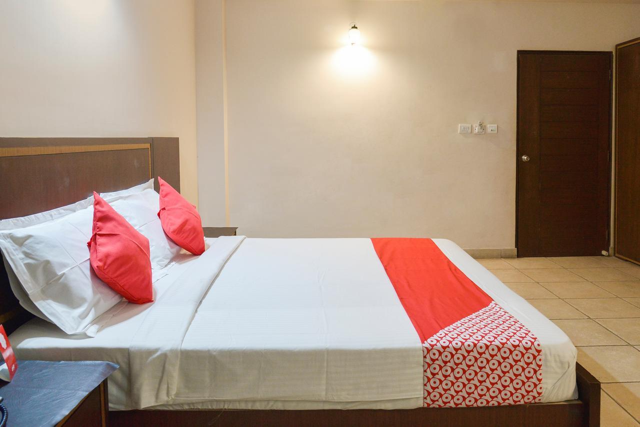 Oyo 15149 Hotel Ajoy Minar Mandarmani Extérieur photo