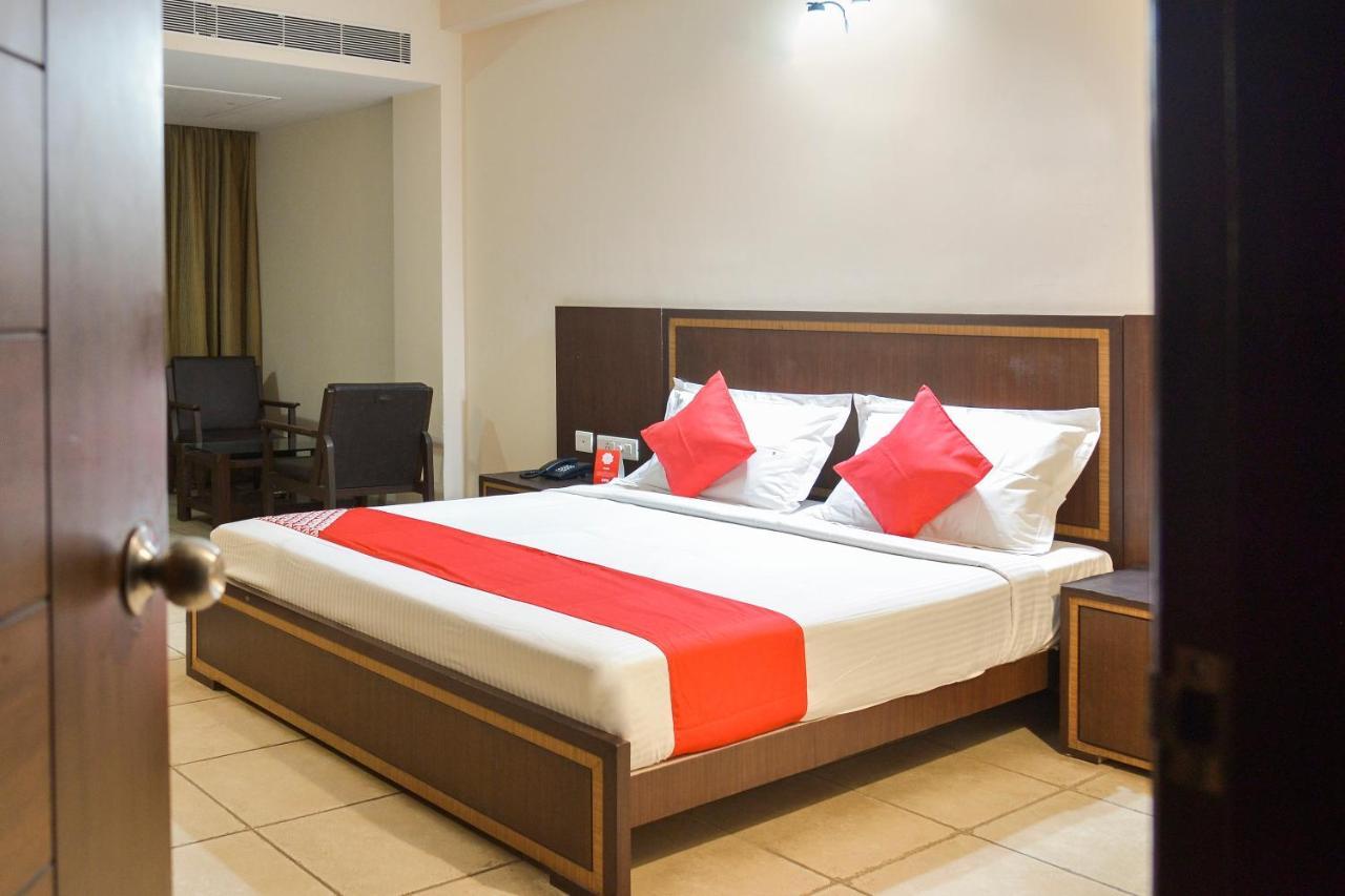 Oyo 15149 Hotel Ajoy Minar Mandarmani Extérieur photo