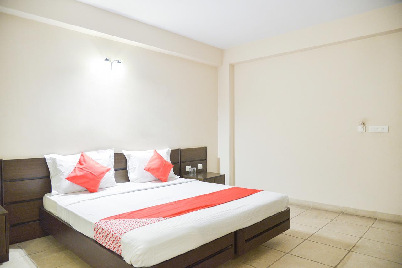 Oyo 15149 Hotel Ajoy Minar Mandarmani Extérieur photo