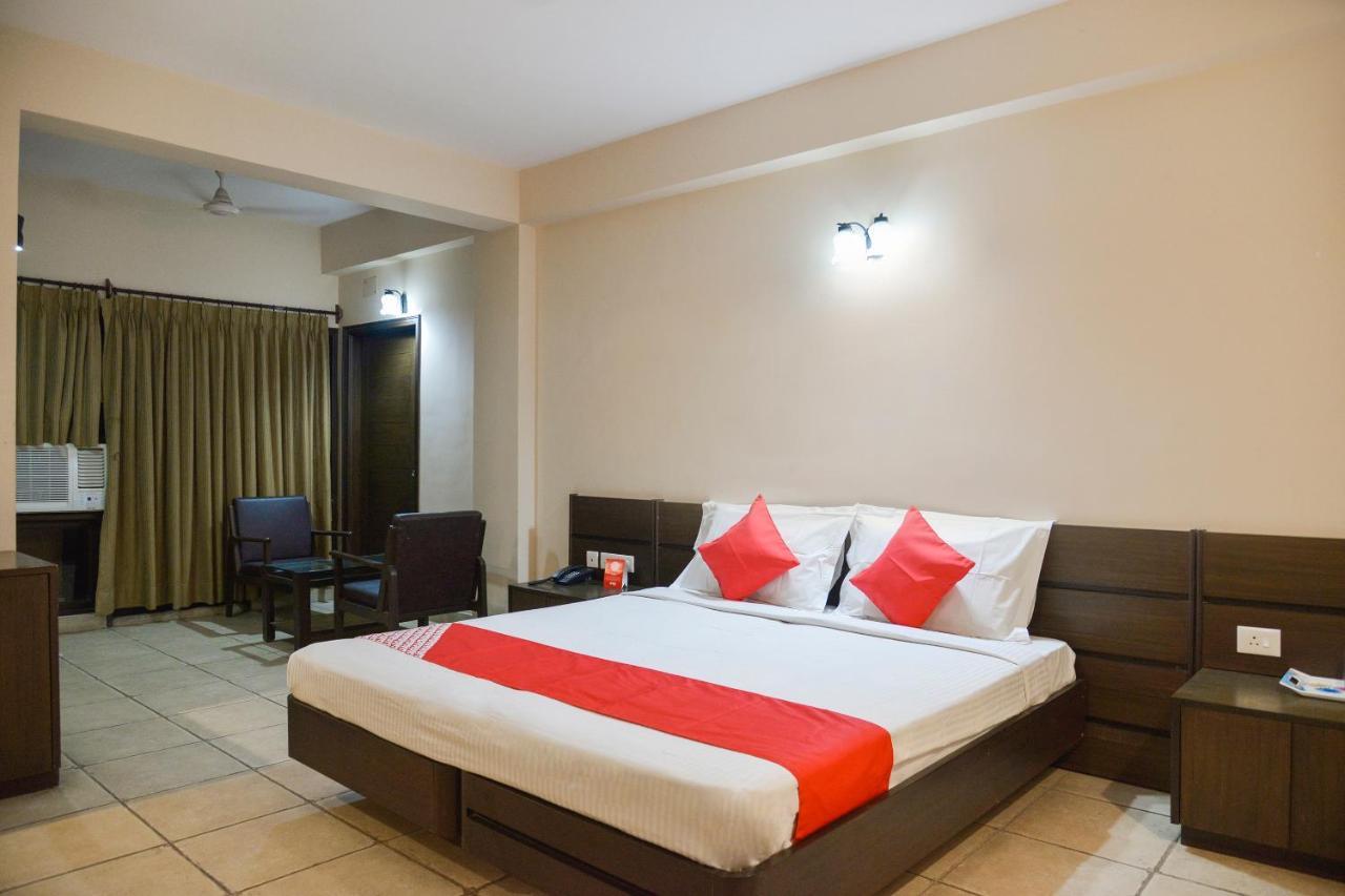 Oyo 15149 Hotel Ajoy Minar Mandarmani Extérieur photo